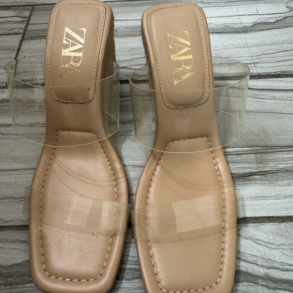 Zara Women's Beige Heeled Sandals